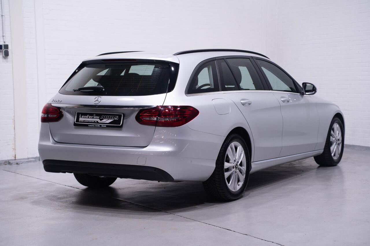 Mercedes-Benz C-KLASSE C 180 CDi Business Line Navi Sportstoelen Led koplampen Clima Stoelverwarming Camera Apple Carplay