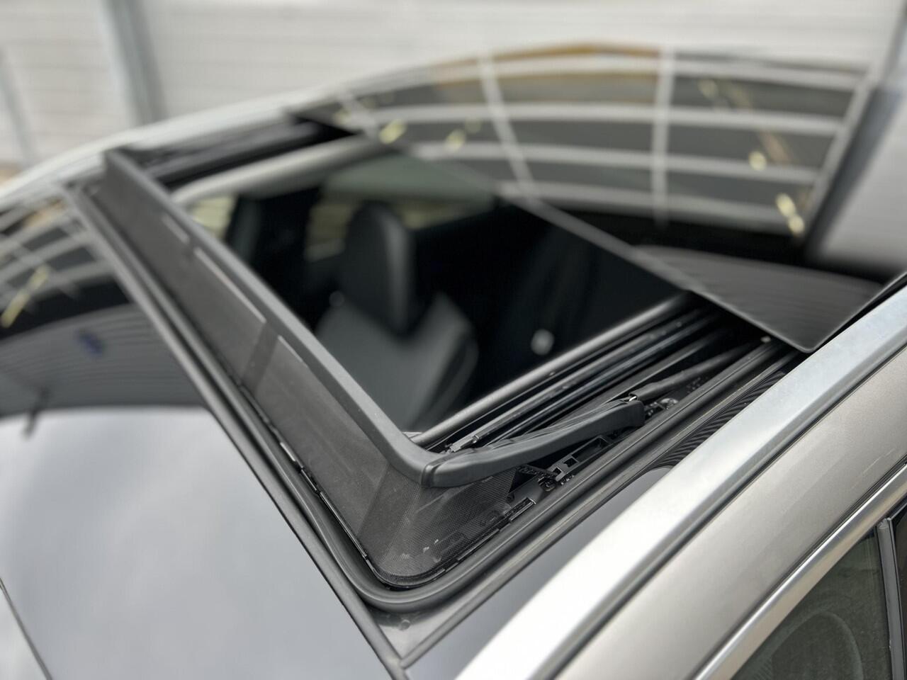 Mercedes-Benz C-KLASSE Estate 300 e Luxury Line