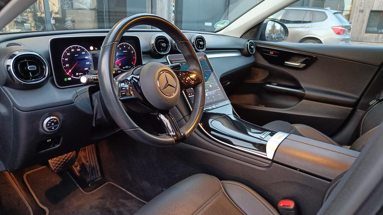 Mercedes-Benz C-KLASSE Estate 200 Launch Edition Business Line LED afn. trekhaak Leder Apple-Android Stoelverw. Camera