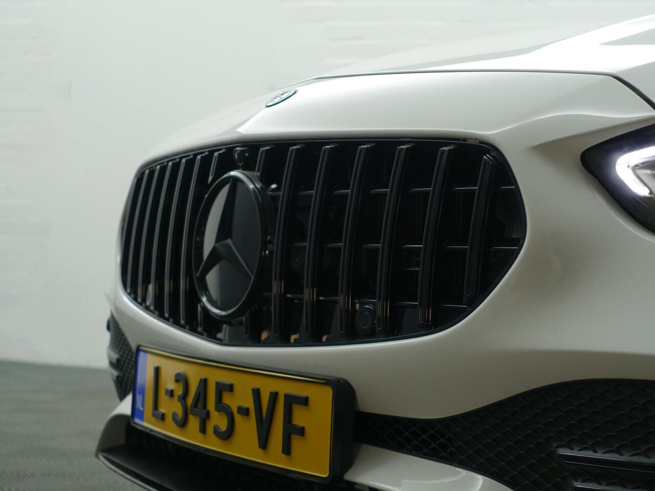 Mercedes-Benz C-KLASSE 200 AMG Night Edition Aut- Sfeerverlichting, Camera, Xenon Led, Carplay, Lane Assist, Park Assist