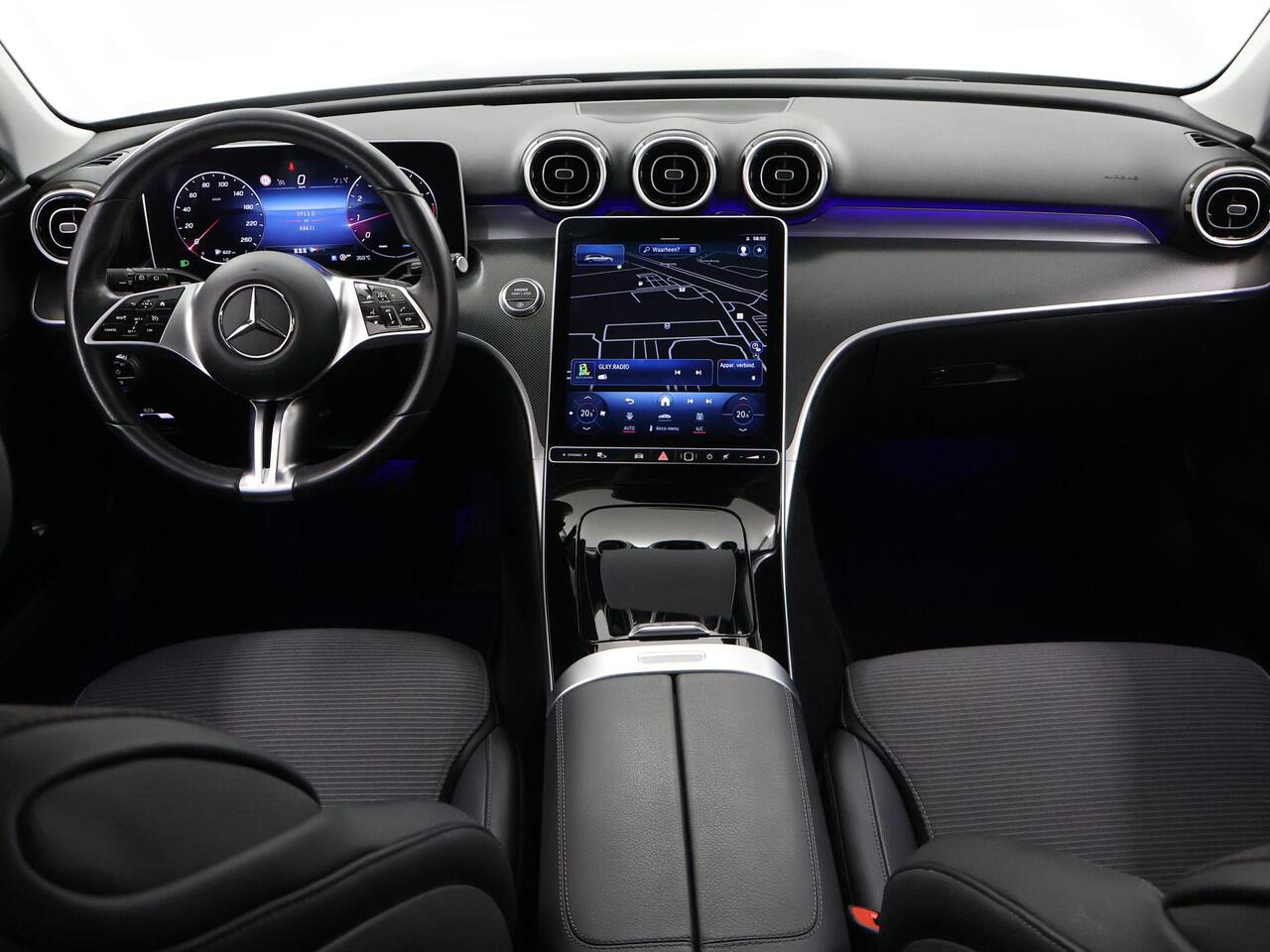 Mercedes-Benz C-KLASSE Estate 180 Luxury Line | Achteruitrijcamera | Sfeerverlichting | Stoelverwarming | Cruise Control | Appel Carplay |