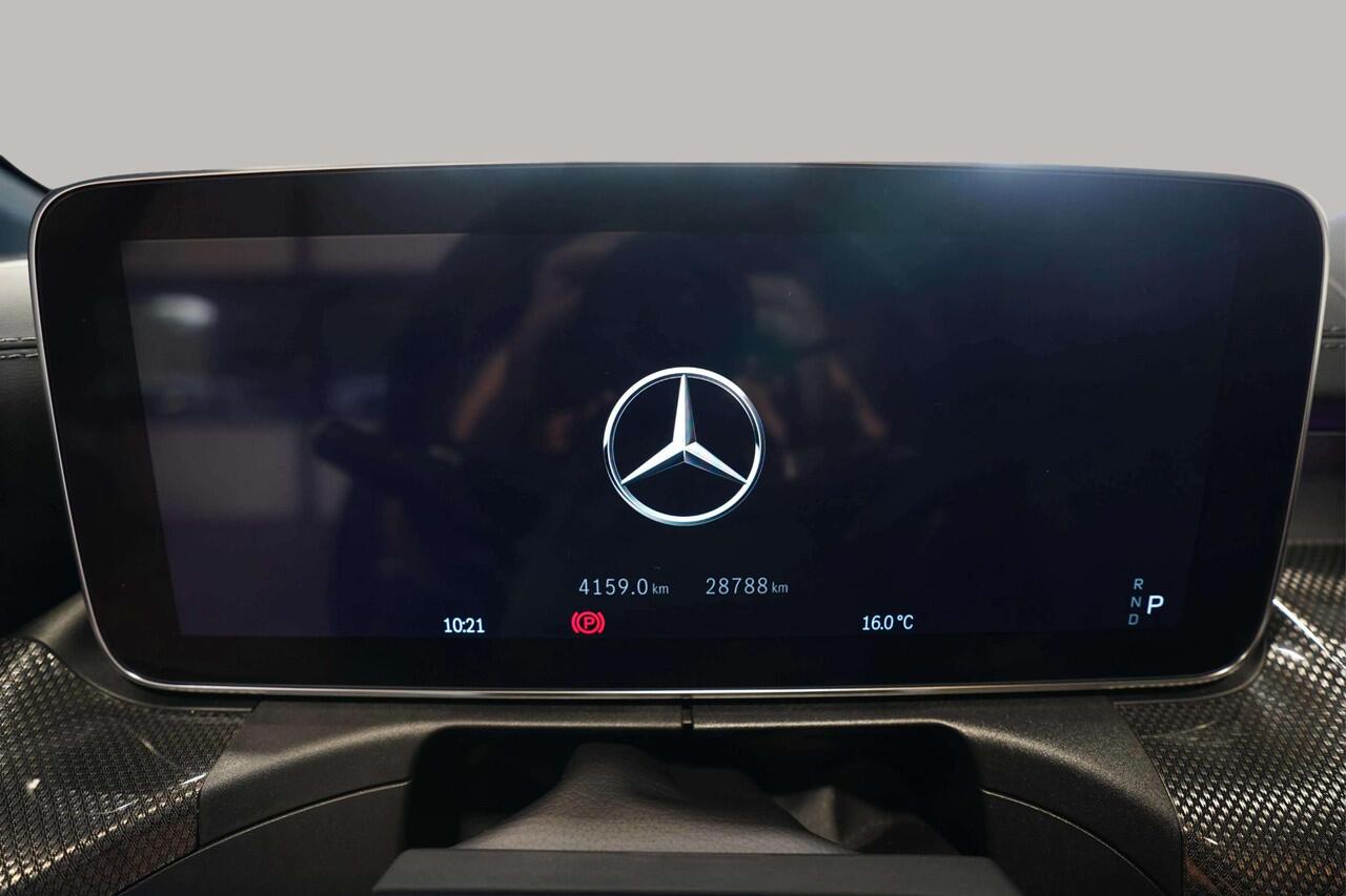 Mercedes-Benz C-KLASSE 200 AMG Line | Pano | Designo Magno | Night Pakket