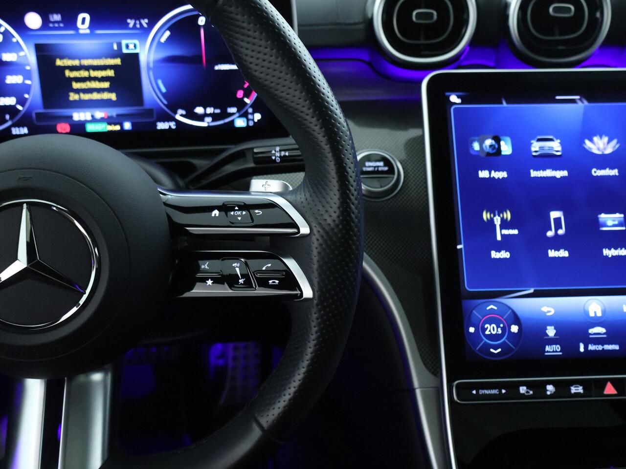 Mercedes-Benz C-KLASSE Estate 300 e AMG Line | AMG Line | Trekhaak | Panoramadak | Distronic | Stuur en Stoelverwarming | Inclusief 48 maanden MB Certified garantie voor Europa.