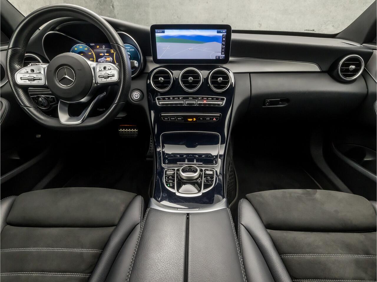 Mercedes-Benz C-KLASSE Estate 160 AMG Sport Automaat (APPLE CARPLAY, GROOT NAVI, VIRTUAL COCKPIT, CAMERA, LEDER/ALCANTARA, STOELVERWARMING, KEYLESS, ELEK ACHTERKLEP, NIEUWE APK, NIEUWSTAAT)