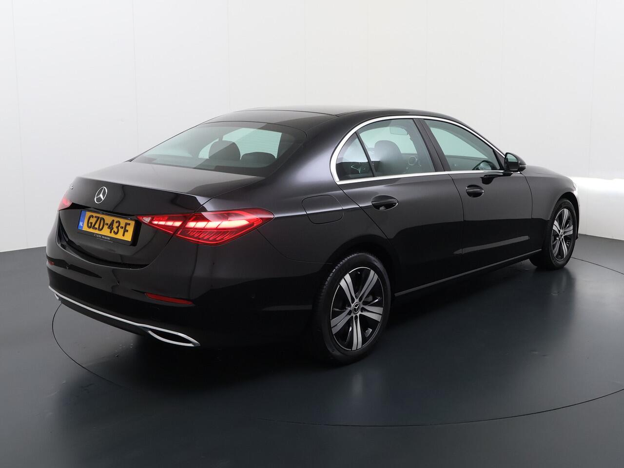 Mercedes-Benz C-KLASSE 300 e Luxury | Camera