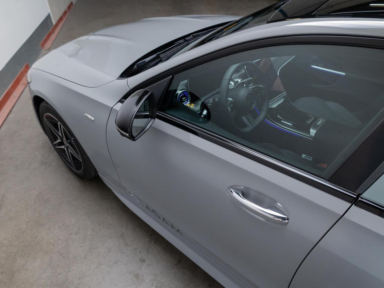 Mercedes-Benz C-KLASSE Limousine 300 e Business Solution AMG Premium PLUS | Panorama dak | Trekhaak