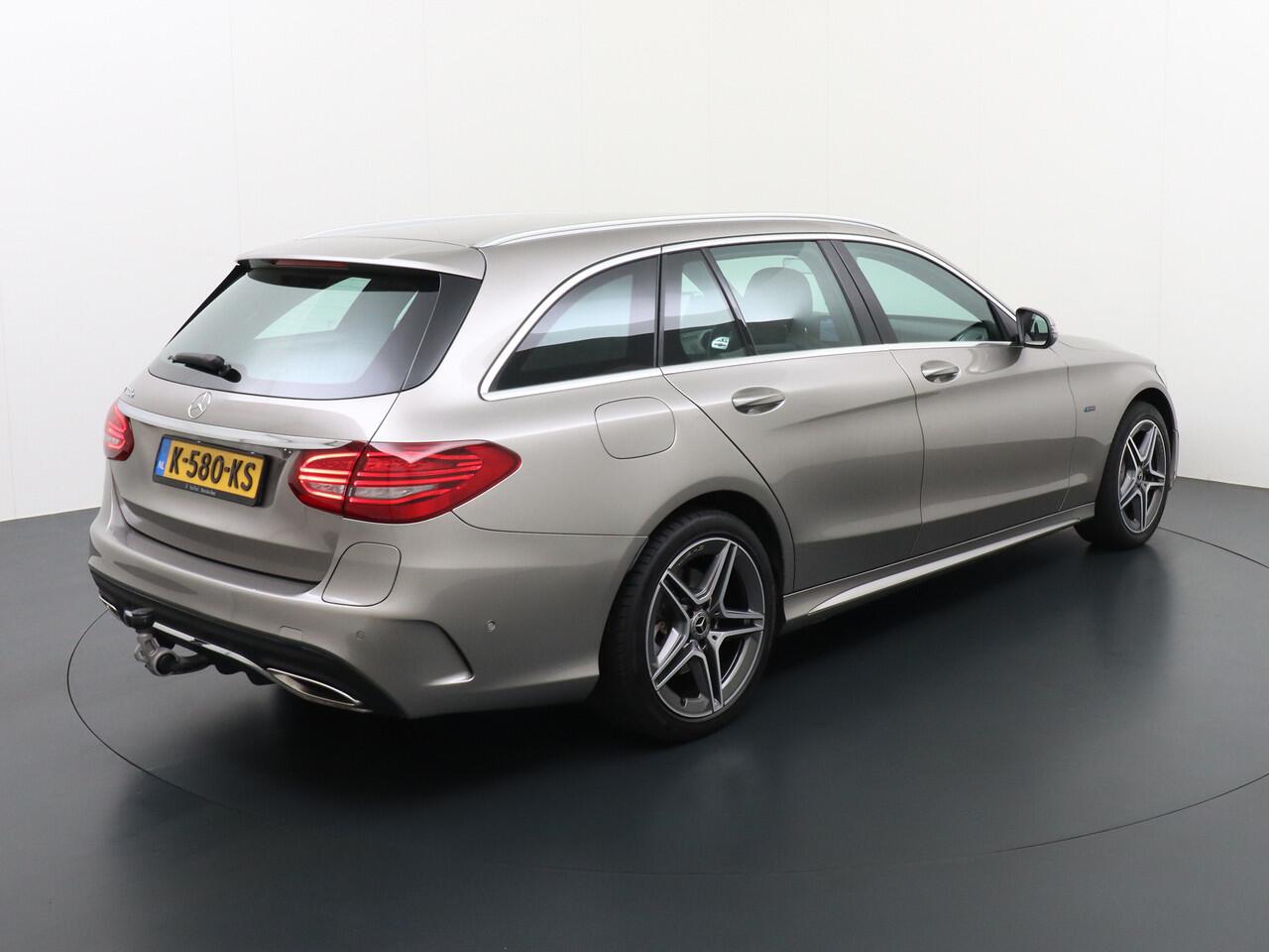 Mercedes-Benz C-KLASSE Estate C 300 e Estate AMG line | Trekhaak LED Sfeer