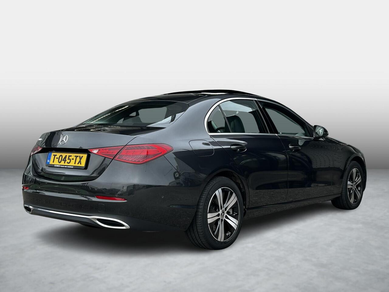 Mercedes-Benz C-KLASSE 300 e Luxury Line | Panoramadak | Trekhaak | Stoelverwarming