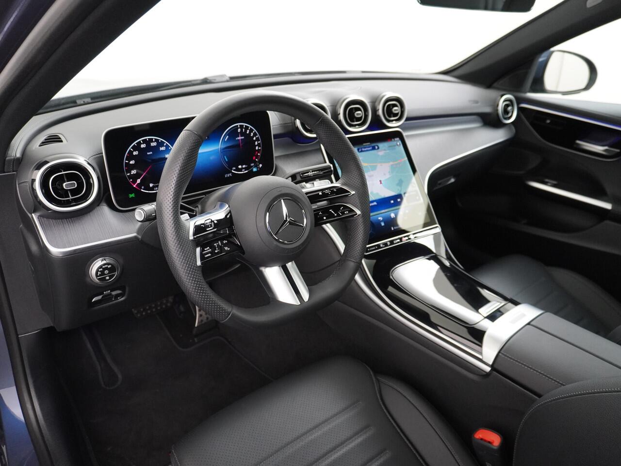 Mercedes-Benz C-KLASSE Estate 300 e AMG Line | Pano