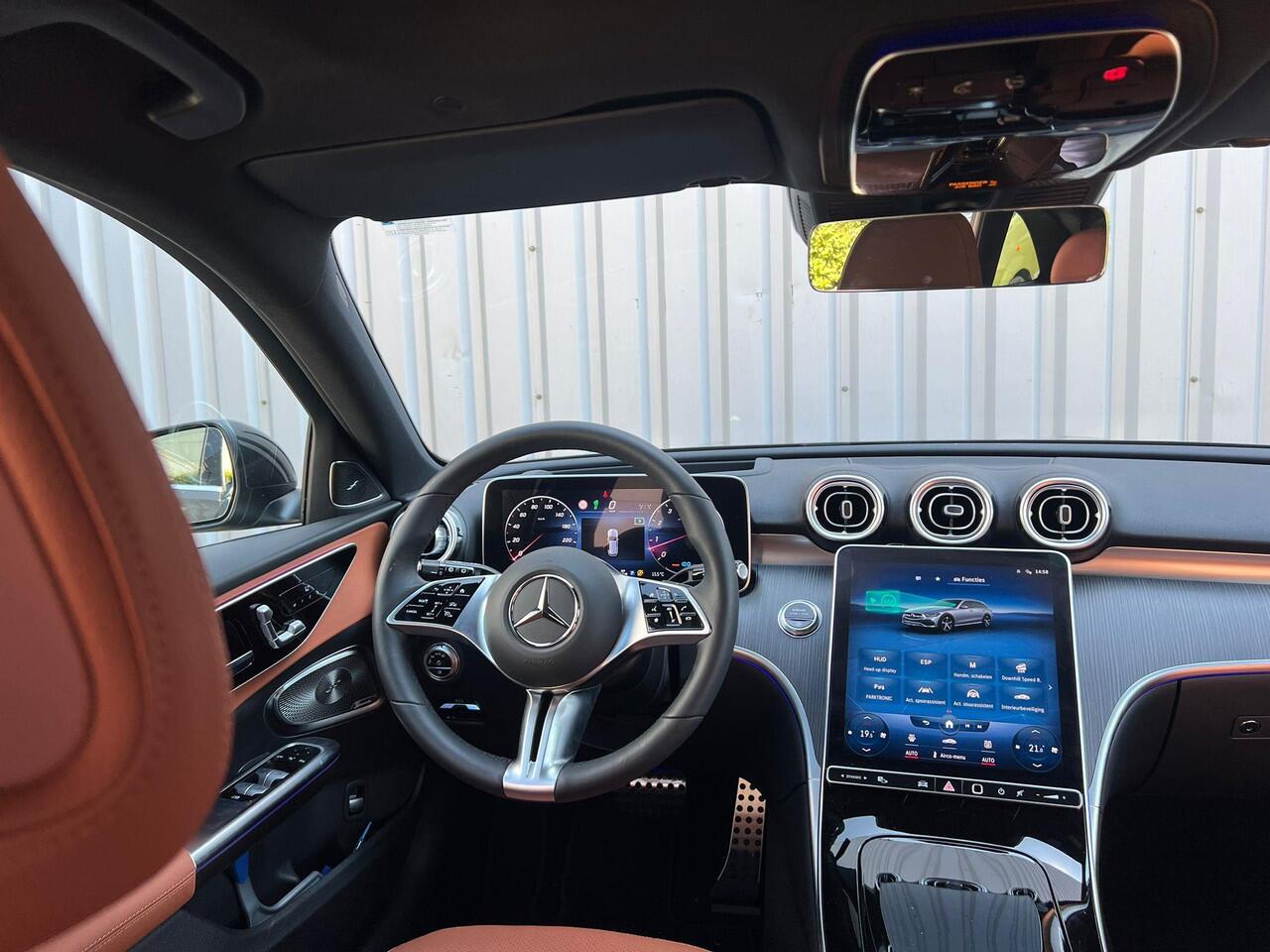 Mercedes-Benz C-KLASSE Estate 200 4MATIC | All-Terrain | Trekhaak | Rijassistentie Pakket+ | Burmester 3D | Head-up Display | 360° Camera | DISTRONIC | DIGITAL LIGHT | Sfeerverlichting | Apple CarPlay