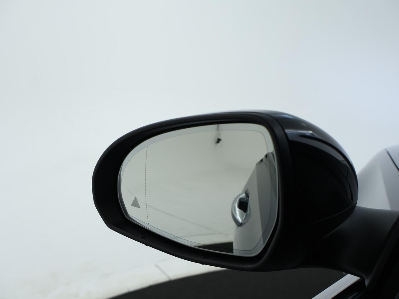 Mercedes-Benz C-KLASSE Estate 300 e Business Solution AMG | Premium Plus | Trekhaak | Nightpakket | 360°-camera | Burmester® 3D sound system | KEYLESS GO-comfortpakket | Head-up display | Antidiefstalpakket GUARD 360° Plus | Memorypakket |