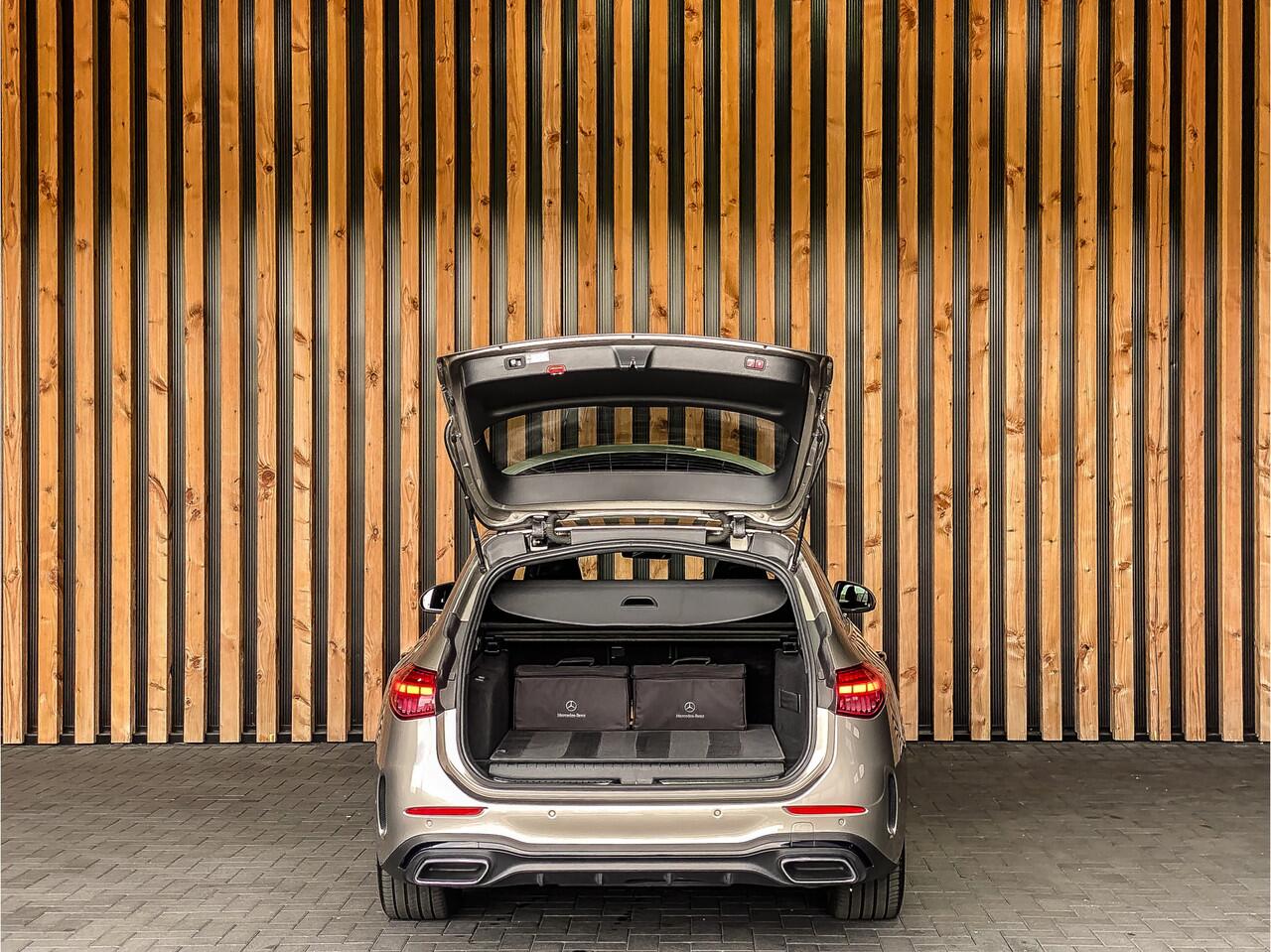 Mercedes-Benz C-KLASSE Estate 300e AMG Line Full Options | LUCHTVERING | MASSAGE | BURMESTER | PANO | NIGHT PAKKET | TREKHAAK |