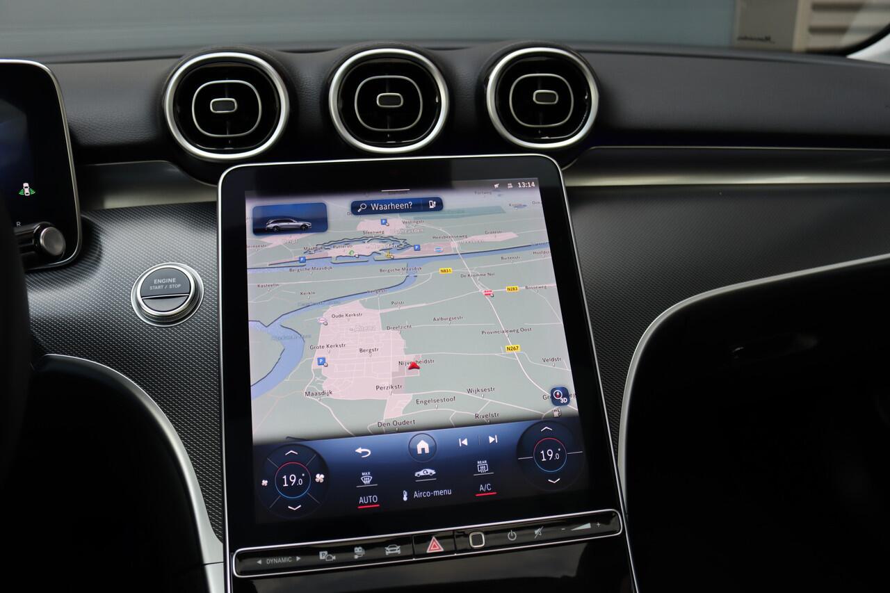 Mercedes-Benz C-KLASSE Estate 300 e Luxury Line | Panoramadak | Camera | Cruise Control | Sfeerverlichting | Dodehoekassistent | High Perf. LED | Apple Carplay/Android Auto | Stoelverwarming |