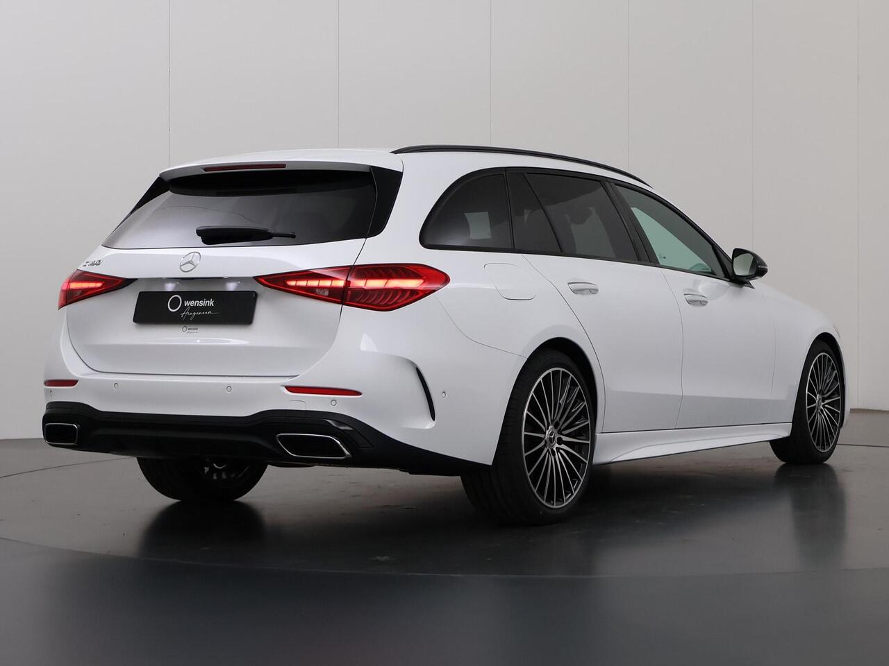 Mercedes-Benz C-KLASSE 180 Star Edition AMG Line | Panoramadak | Digital Light | Keyless Entry | Night