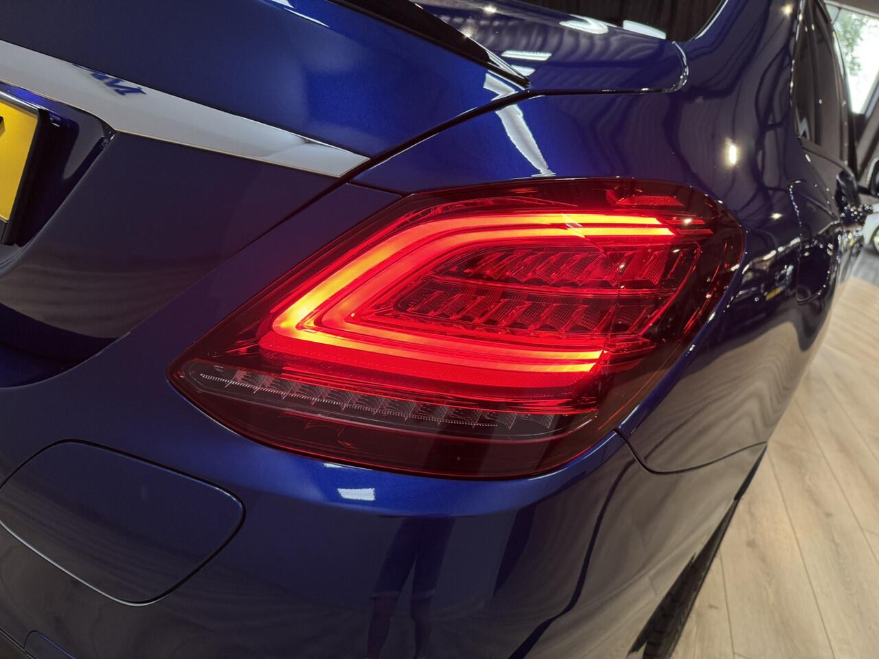 Mercedes-Benz C-KLASSE 300 e Business Solution AMG Limited AMG Line | Airco ECC | Virtual | 360 Camera | Cruise Control | LED | Sfeer | Apple Carplay | Isofix | NAP