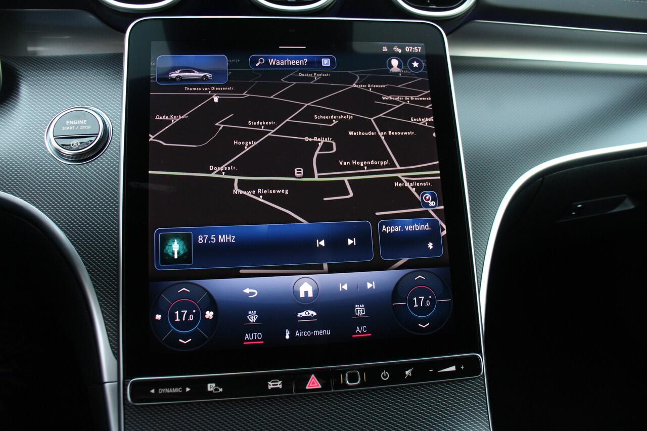 Mercedes-Benz C-KLASSE 200 AMG Line Night Pakket/Navi/Camera/Burmester/Sfeerverlichting/Mbux/H-leder/19Inch