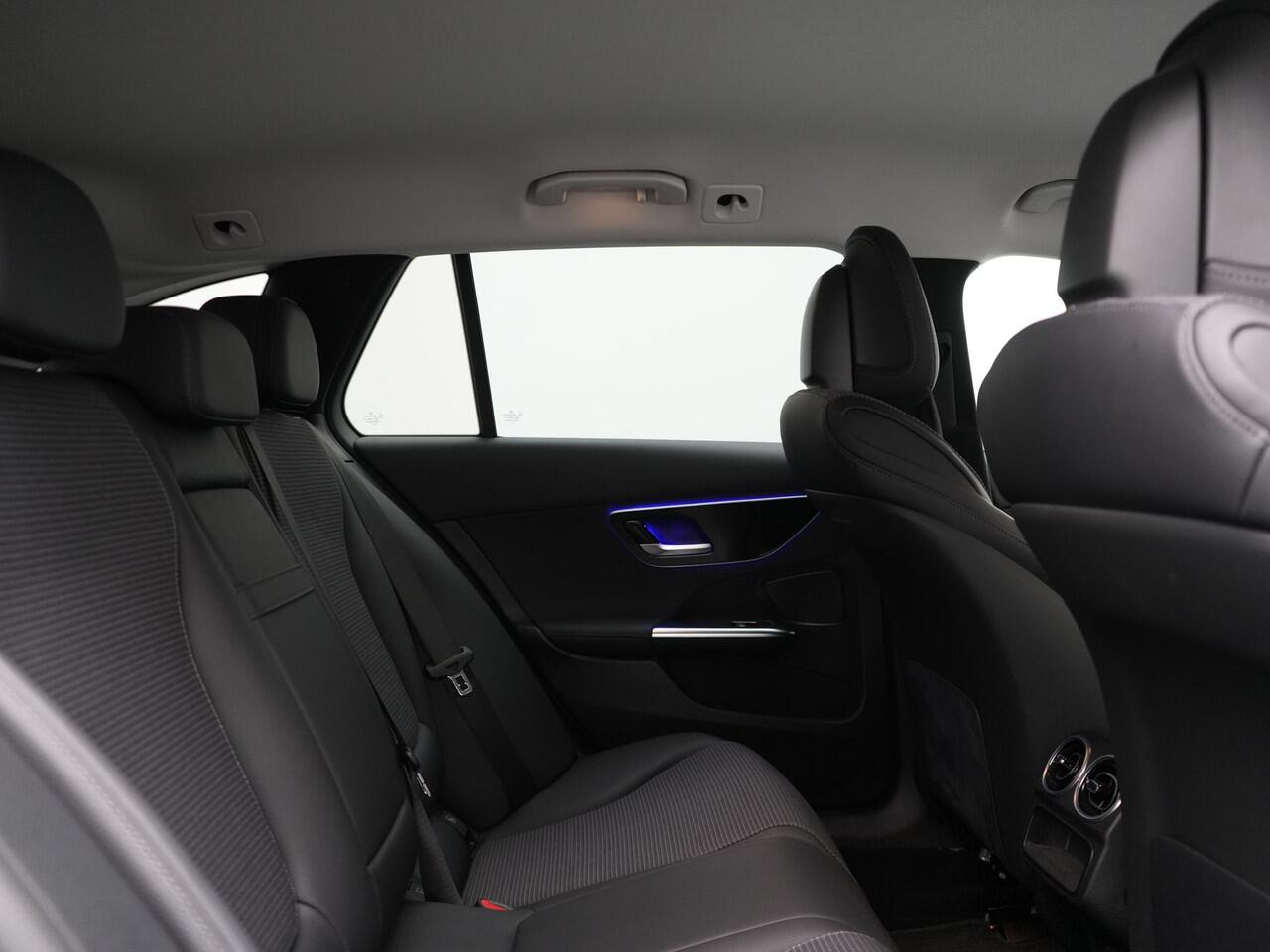 Mercedes-Benz C-KLASSE Estate 300 e Avantgarde Plug In Hybrid 313pk Dealer O.H. PHEV | Trekhaak Af Fabriek | Camera | Night Pakket | Sportstoelen Verwarmd | Apple Carplay | Sfeerverlichting | Navigatie | Virtual | DAB |