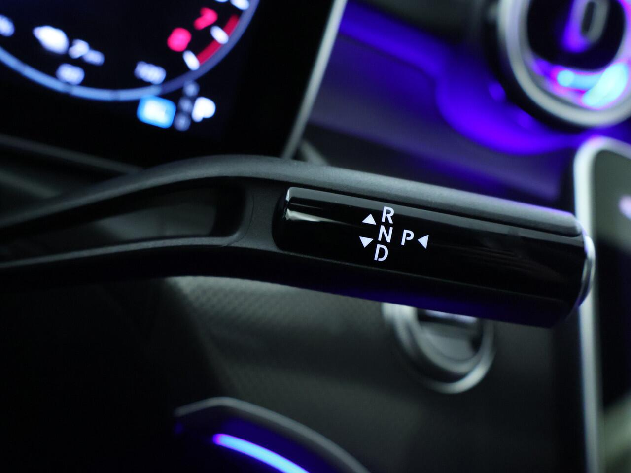 Mercedes-Benz C-KLASSE Estate 300 e Business Solution AMG | Trekhaak | Nightpakket | Parkeerpakket met 360°-camera | KEYLESS GO-comfortpakket | Antidiefstalpakket GUARD 360° Plus | Memorypakket | EASY PACK achterklep |