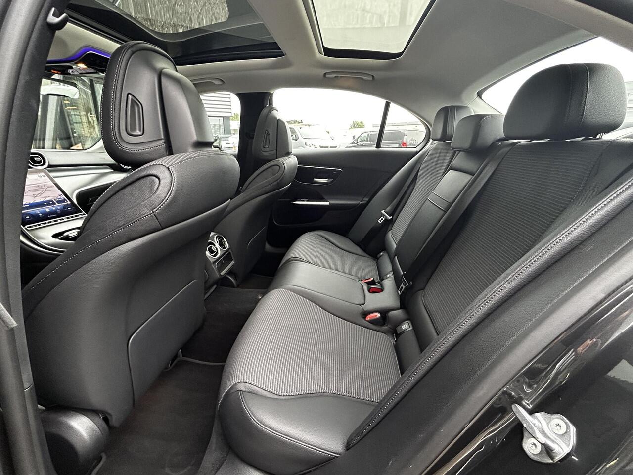 Mercedes-Benz C-KLASSE 300 e Luxury Line | Panoramadak | Trekhaak | Stoelverwarming