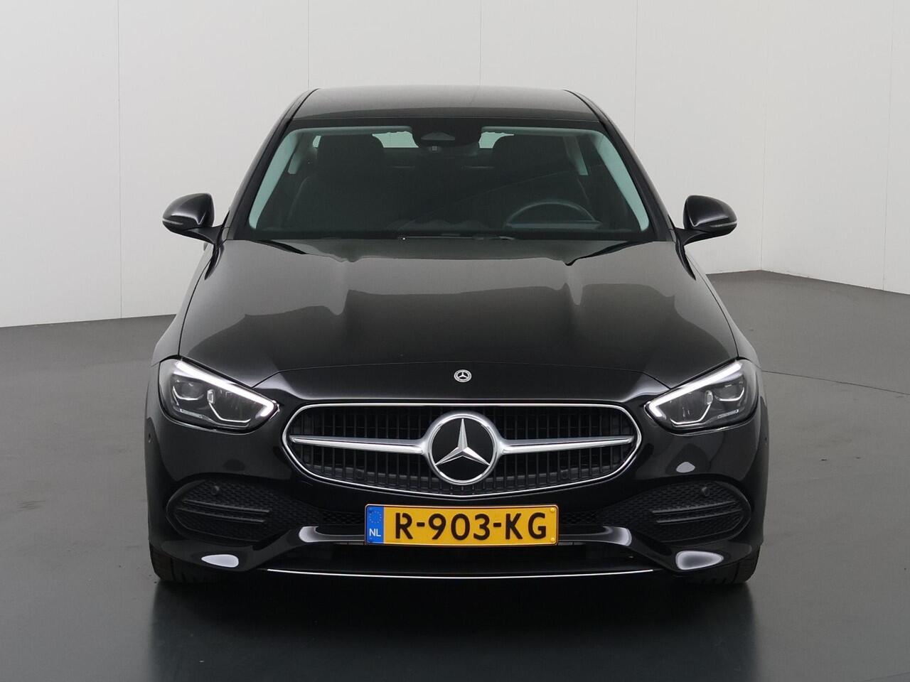 Mercedes-Benz C-KLASSE 180 Luxury Line | Keyless Go | Stoelverwarming | Airco | Parkeercamera