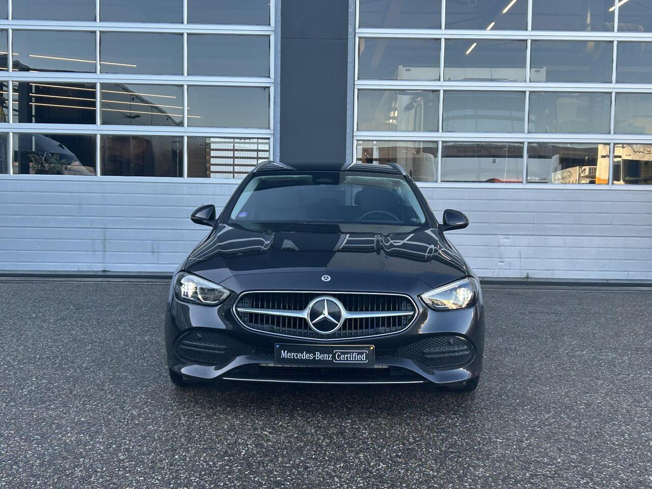 Mercedes-Benz C-KLASSE Estate 180 | Panoramadak | Apple CarPlay | Stoelverwarming | Sfeerverlichting | Achteruitrijcamera