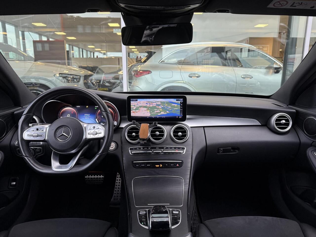 Mercedes-Benz C-KLASSE Limousine 180 Line: AMG