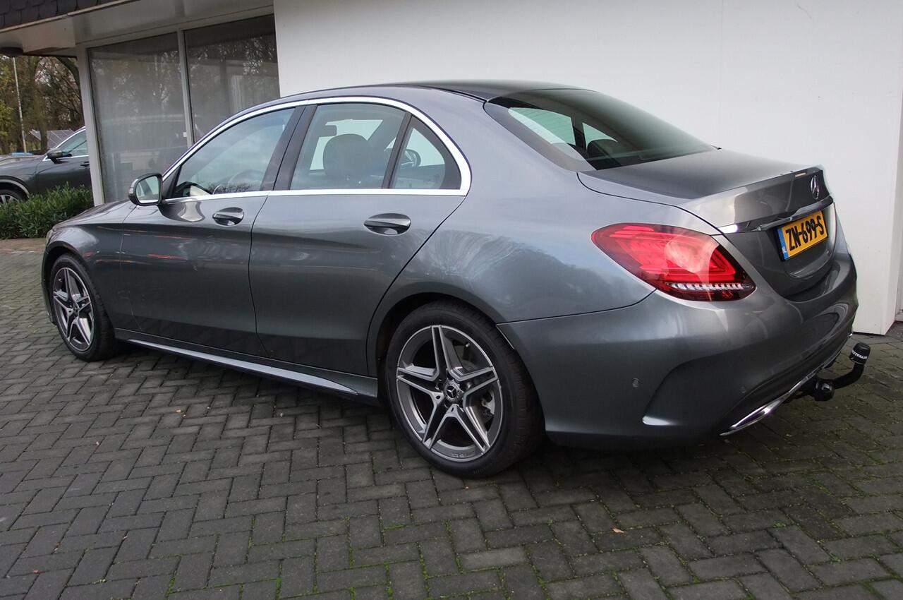Mercedes-Benz C-KLASSE 180 Business Solution AMG / Facelift / Virtual cockpit/ Trekhaak/ NL auto/ Camera / Stoelverwarming