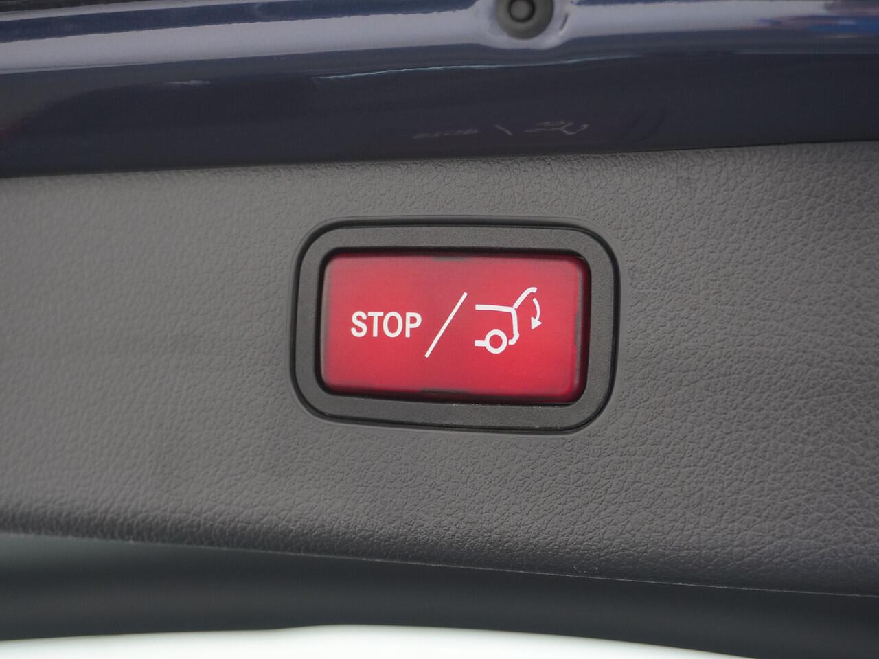 Mercedes-Benz C-KLASSE Estate 300 e AMG Line | Pano