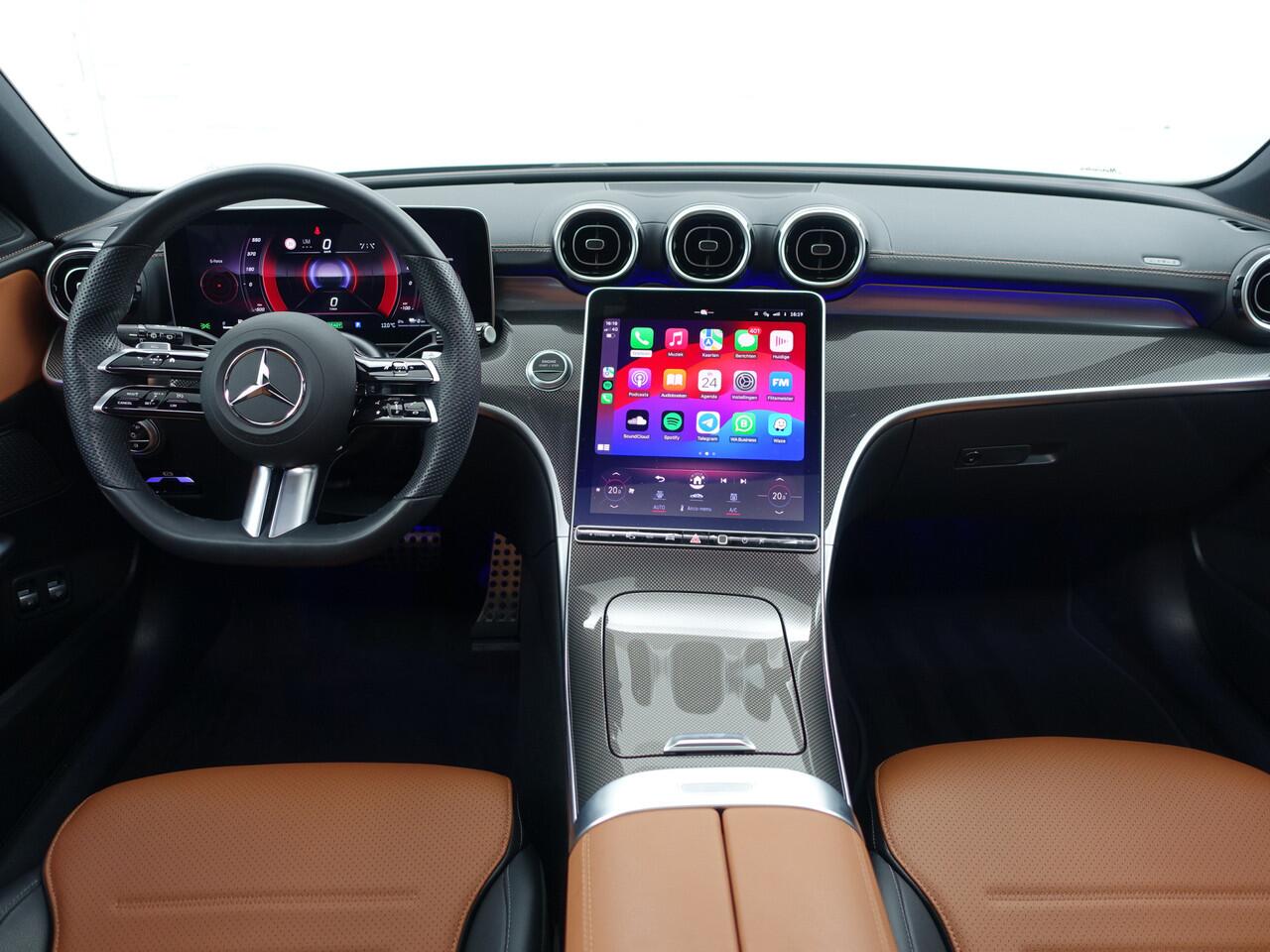 Mercedes-Benz C-KLASSE Estate 300 e AMG Line Aut- Two Tone Leder Interieur, Panoramadak, Carbon, Sfeerverlichting, Carplay, Android Auto