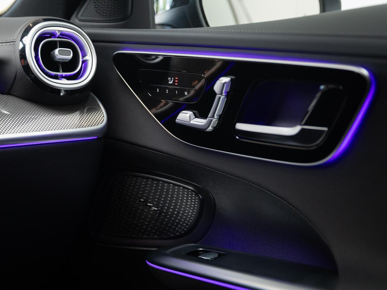 Mercedes-Benz C-KLASSE Estate 300 e Business Solution AMG Panorama dak | Trekhaak