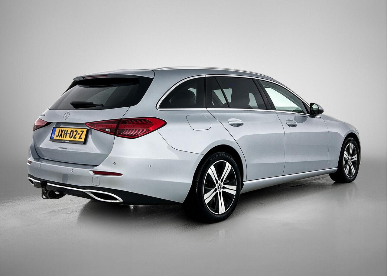Mercedes-Benz C-KLASSE Estate 300 e Plug-In Hybride | Trekhaak | Ledkoplampen | Sfeerverlichting | Stoelverwarming |Distronic | Rijassistentiepakket Plus | Easy-Pack Achterklep. Inclusief 24 maanden MB Certified garantie voor Europa.