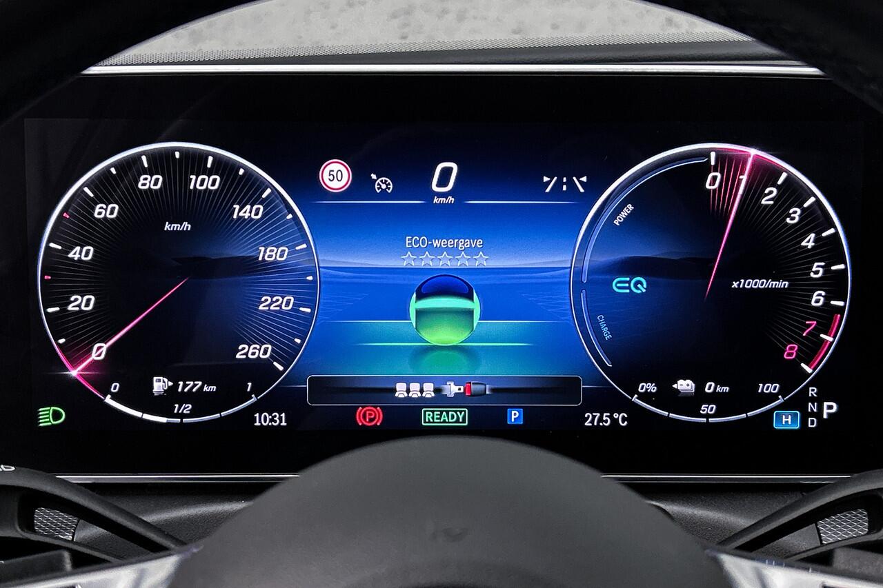 Mercedes-Benz C-KLASSE 300e plug-in hybride Limited | Panoramadak | Leder | Camera | Stoelverwarming