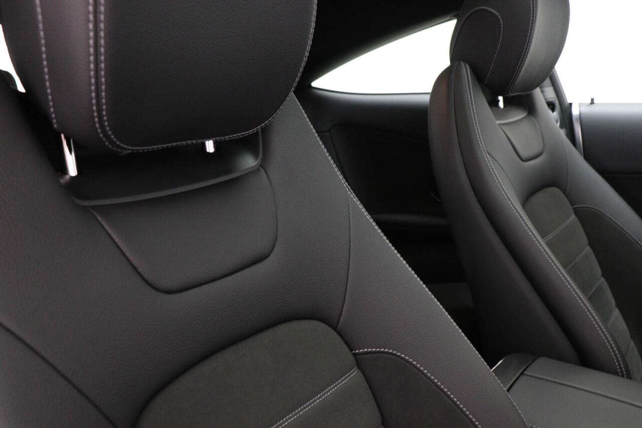 Mercedes-Benz C-KLASSE Coupé 200 AMG Line Advantage Pack | PANORAMADAK | DAB | DRAADLOZE LADER | CAMERA