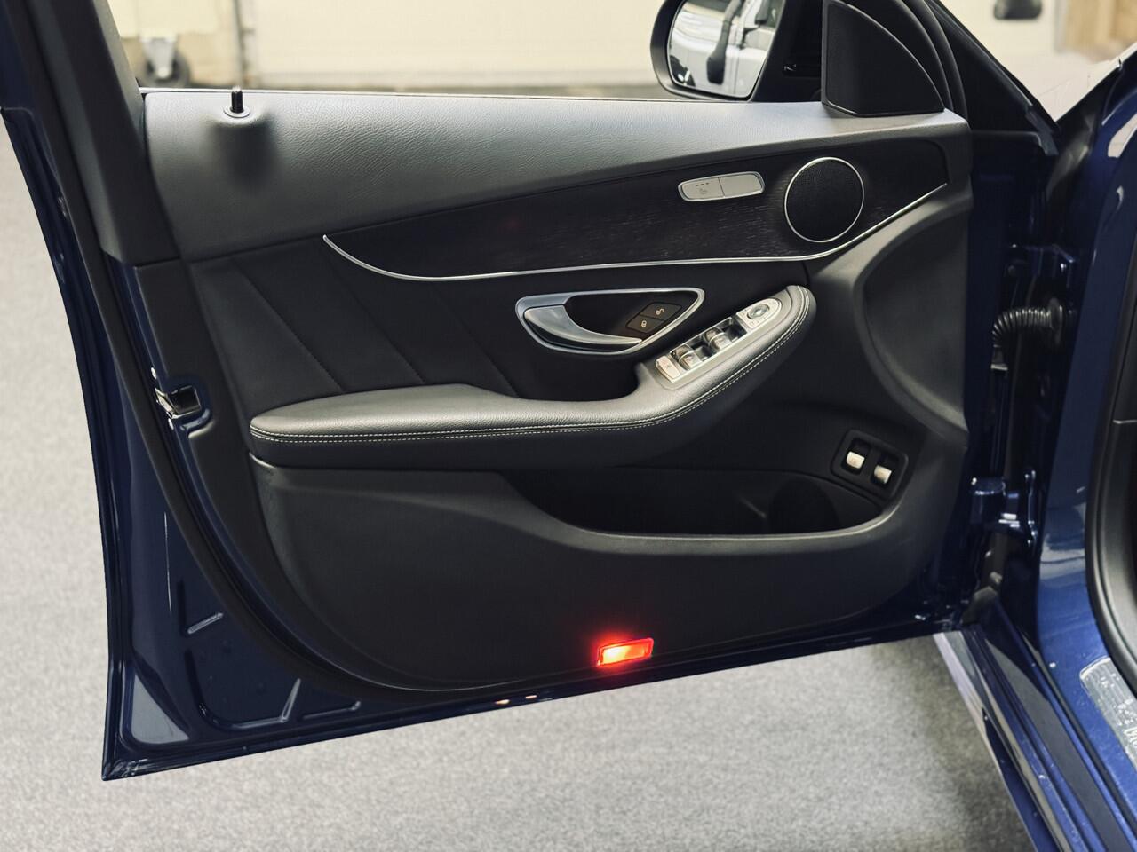 Mercedes-Benz C-KLASSE Estate 300e AMG Night | Panorama | HeadUp | Leder | Multibeam