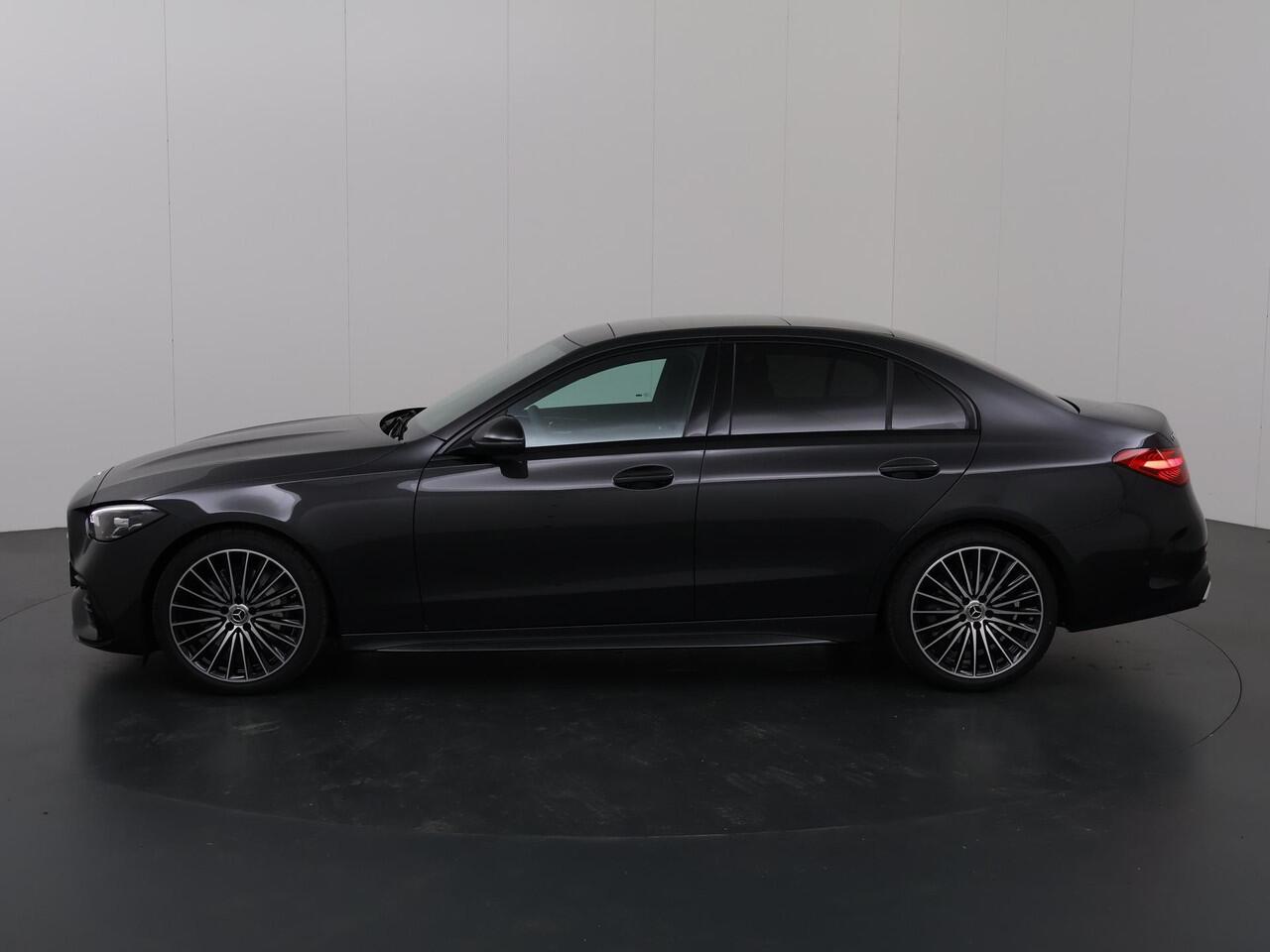 Mercedes-Benz C-KLASSE 180 Star Edition AMG Line | Panoramadak | Night | Burmester | Apple Carplay/Android Auto | Camera | | Distronic | Sfeerverlichting |