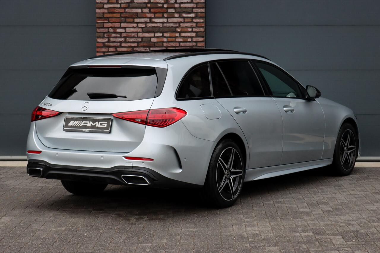 Mercedes-Benz C-KLASSE Estate 300 e AMG Line Aut9 | Panoramadak | Trekhaak | Leder | Camera | Sfeerverlichting | Dodehoekassistent | Stoelverwarming | Advanced Sound System | High Perf. LED |