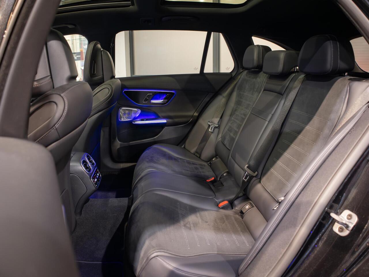 Mercedes-Benz C-KLASSE Estate 180 AMG Line Premium PLUS | Panorama dak | Trekhaak