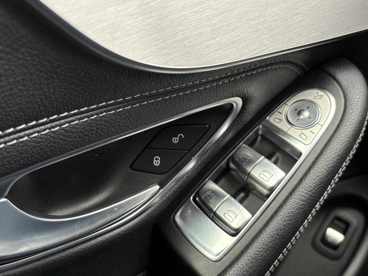 Mercedes-Benz C-KLASSE Cabrio 200 AMG Premium Plus Pack Stoelverwarming | Massagestoelen | Burmester | Leder-alcantara | Navi | Camera