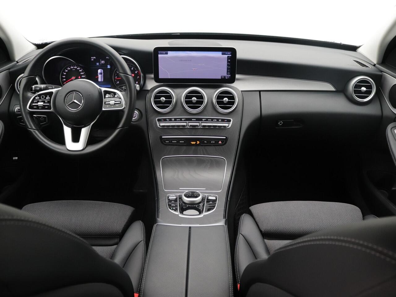 Mercedes-Benz C-KLASSE Estate 200 Premium Plus Pack / Trekhaak / Navi / Camera