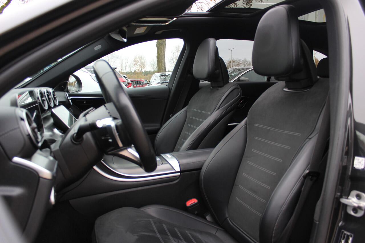 Mercedes-Benz C-KLASSE Estate 300 e 4MATIC AMG Line / Panoramadak / 360Camera / Burmester / Sfeerverlichting / 18'' / CarPlay / Stoelverwarming / DAB / Cruise Control