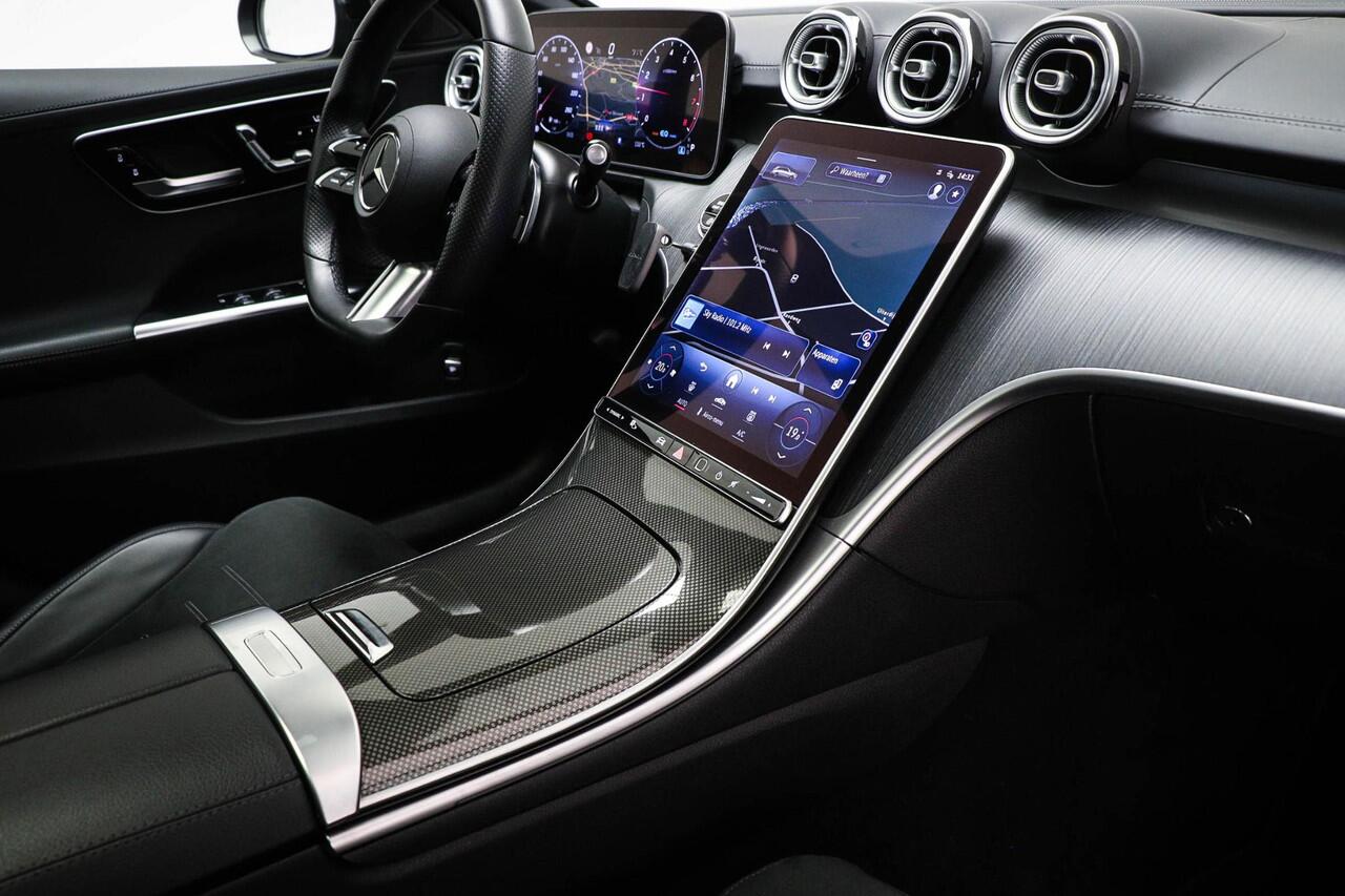 Mercedes-Benz C-KLASSE Estate 200 AMG Line | PREMIUM PACK | LASER LED | PANORAMADAK | 360 CAMERA | TREKHAAK | 19"