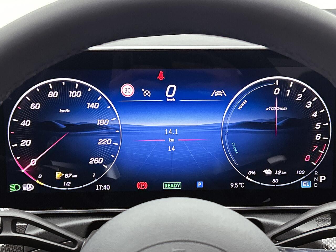 Mercedes-Benz C-KLASSE 300 e Business Solution AMG | Trekhaak | Comfortpakket Plus | Middenconsole metaalstructuur | Nightpakket | Smartphone integratie | Antidiefstalpakket GUARD 360° Plus | Memorypakket | 360° camera |