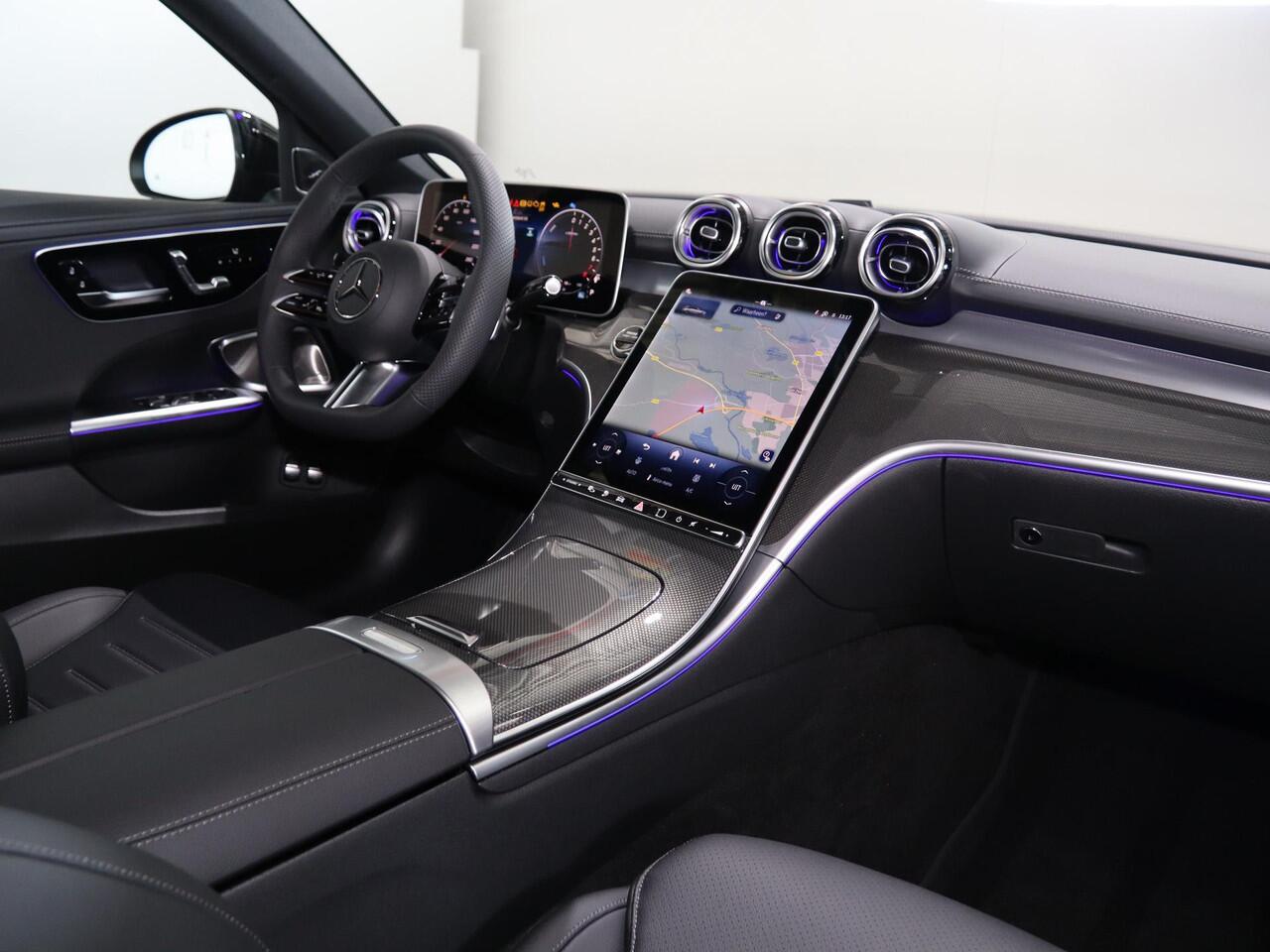 Mercedes-Benz C-KLASSE Estate 300e Business Solution AMG | Panoramaschuifdak | Rijassistentiepakket Plus | Trekhaak | Burmester | DIGITAL LIGHT | Night