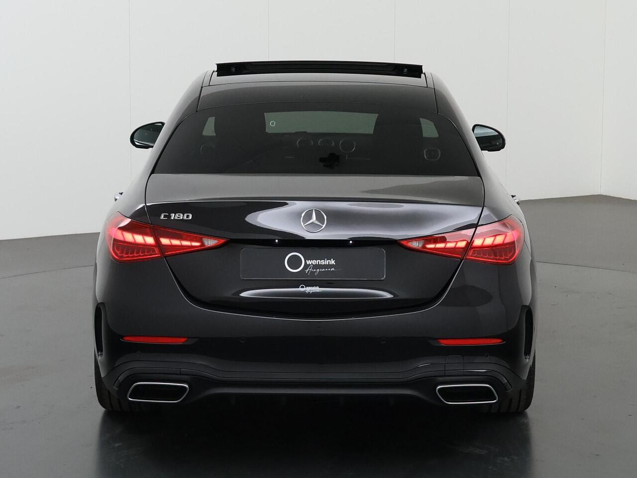 Mercedes-Benz C-KLASSE 180 Star Edition AMG NIGHT | Panoramadak | 18" AMG Velgen | Keyless Entry | 360 camera |