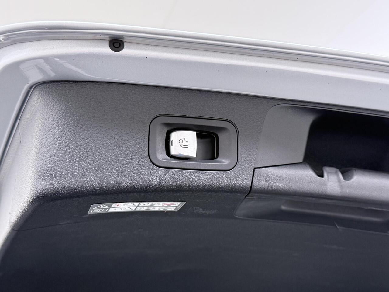 Mercedes-Benz C-KLASSE Estate 300 e Business Solution AMG Trekhaak | Stoelverwarming | Camera |