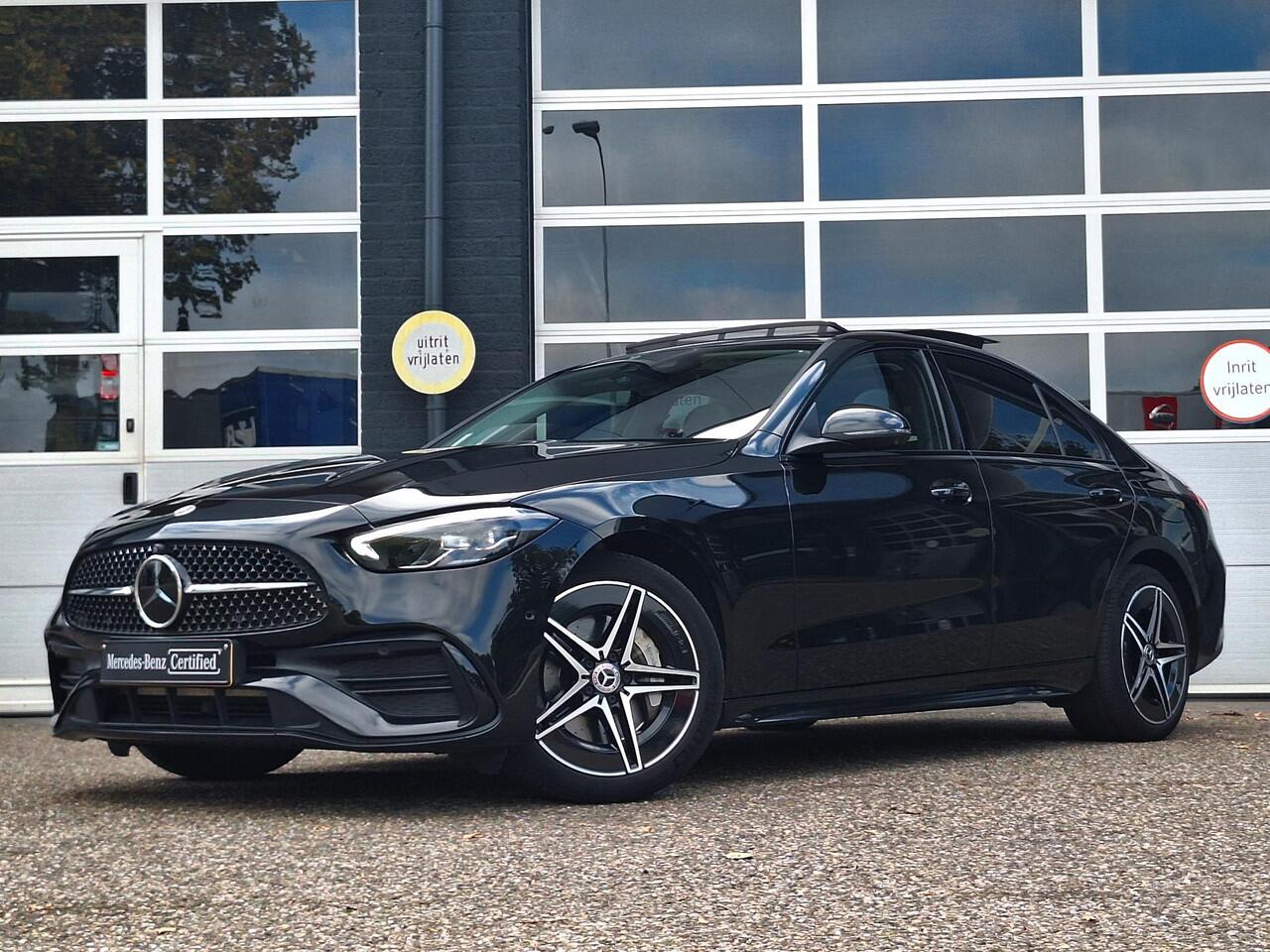 Mercedes-Benz C-KLASSE 300 e AMG Line Limited | Panoramadak | Trekhaak | Night pakket | 360? camera | Dodehoekassistentie | Sfeerverlichting