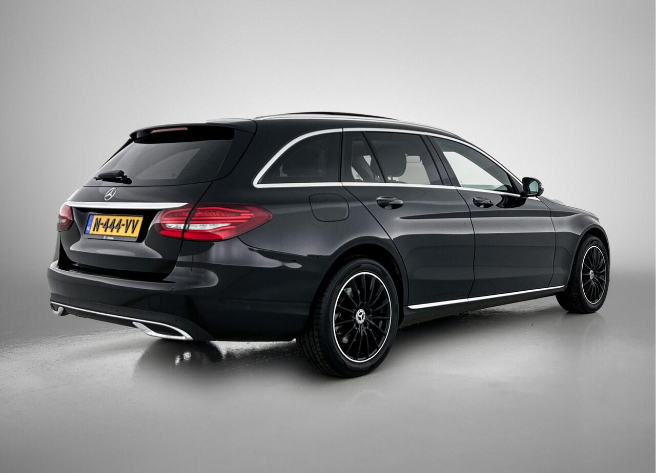 Mercedes-Benz C-KLASSE Estate 180 Business Solution Avantgarde | Panoramadak | Multi spaaks lichtmetalen velgen | Navigatie | Parking support | Inclusief 24 maanden MB Certified garantie voor Europa.