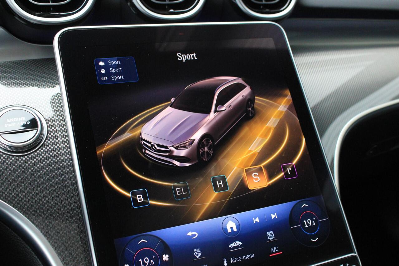 Mercedes-Benz C-KLASSE 300 e AMG Estate Pano | Trekhaak | Dodehoekassistent | Sfeerverlichting | Camera | Carplay | Spiegelpakket