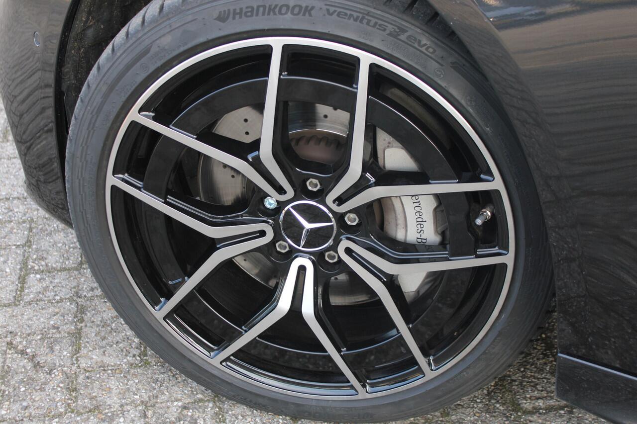 Mercedes-Benz C-KLASSE Estate 300e AMG Line NIGHT PAKKET DISTRONIC SFEER CARPLAY CAMERA MULTIBEAM 19''