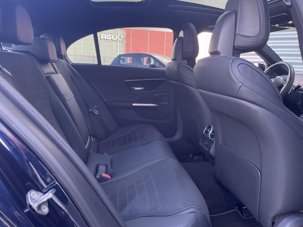 Mercedes-Benz C-KLASSE 180 AMG | Panoramadak | Night Pakket